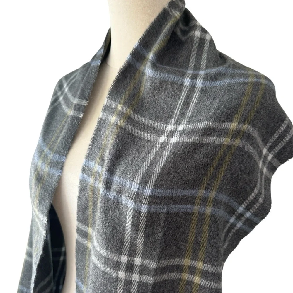 Cejon Made in Italy Soft Gray and White Plaid Scarf with Fringe